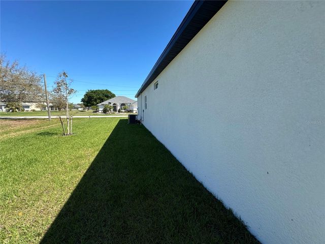 26465 BARRANQUILLA AVENUE, Punta Gorda, FL 33983