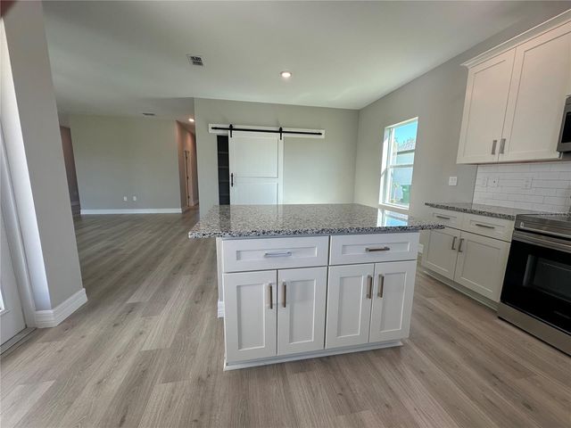 26465 BARRANQUILLA AVENUE, Punta Gorda, FL 33983