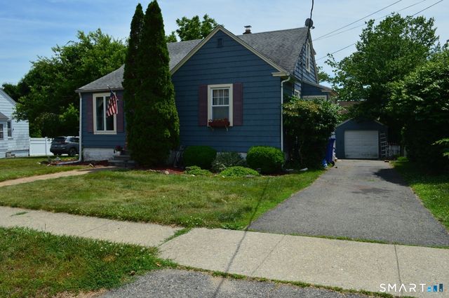 421 Wakelee Avenue, Stratford, CT 06614