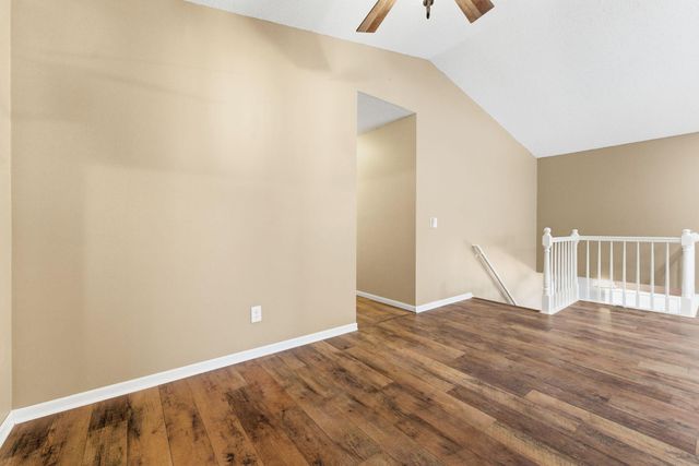 3737 Gershwin Lane N, Oakdale, MN 55128