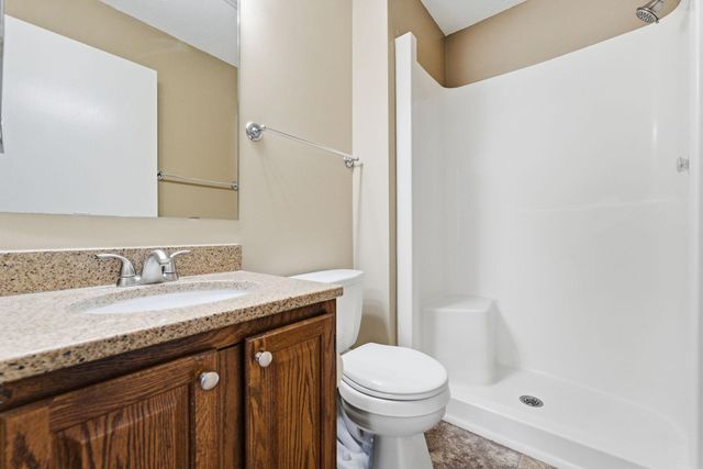 3737 Gershwin Lane N, Oakdale, MN 55128