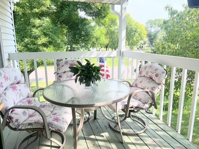 3737 Gershwin Lane N, Oakdale, MN 55128