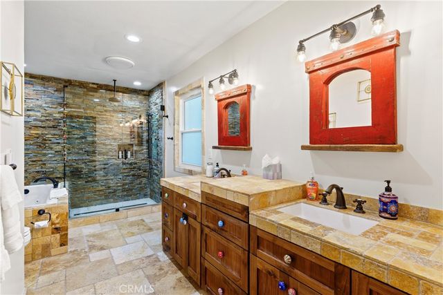 221 Grizzly Road, Lake Arrowhead, CA 92317