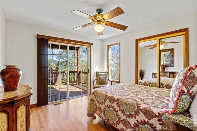 221 Grizzly Road, Lake Arrowhead, CA 92317