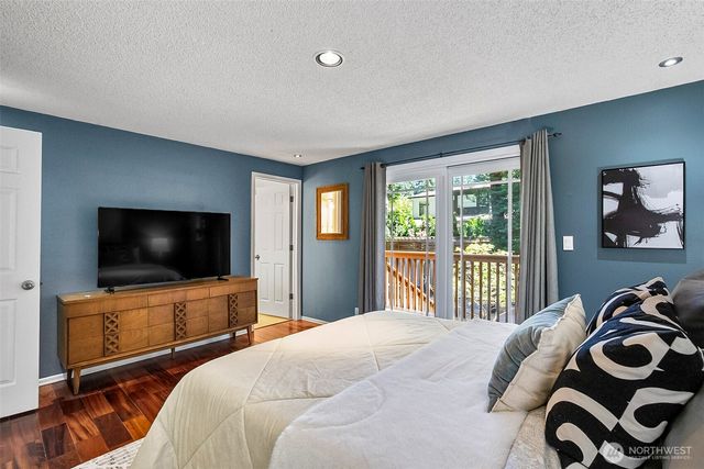 10716 127th Avenue NE, Kirkland, WA 98033