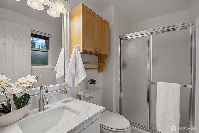 10716 127th Avenue NE, Kirkland, WA 98033