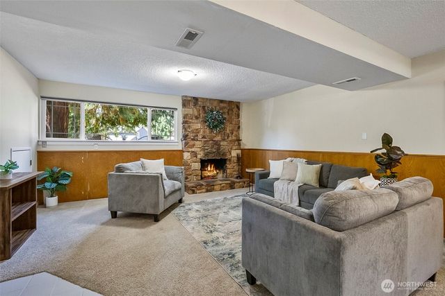 10716 127th Avenue NE, Kirkland, WA 98033
