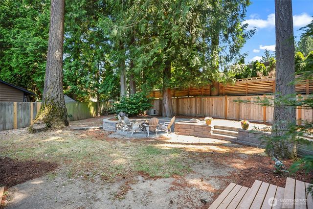 10716 127th Avenue NE, Kirkland, WA 98033