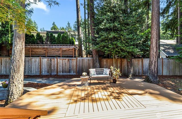 10716 127th Avenue NE, Kirkland, WA 98033