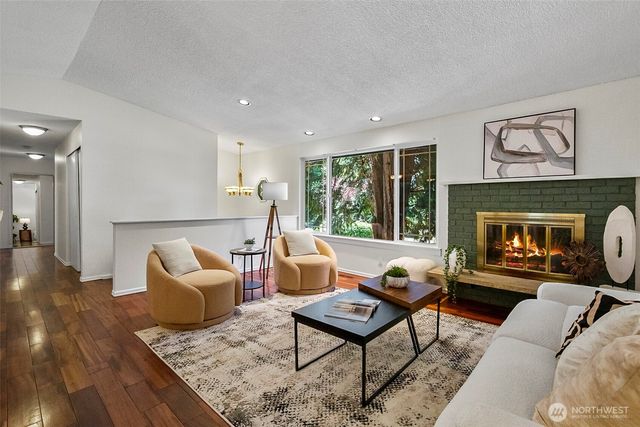 10716 127th Avenue NE, Kirkland, WA 98033