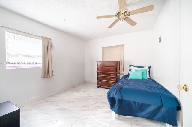 419 SW 80th Avenue, Pompano Beach, FL 33068