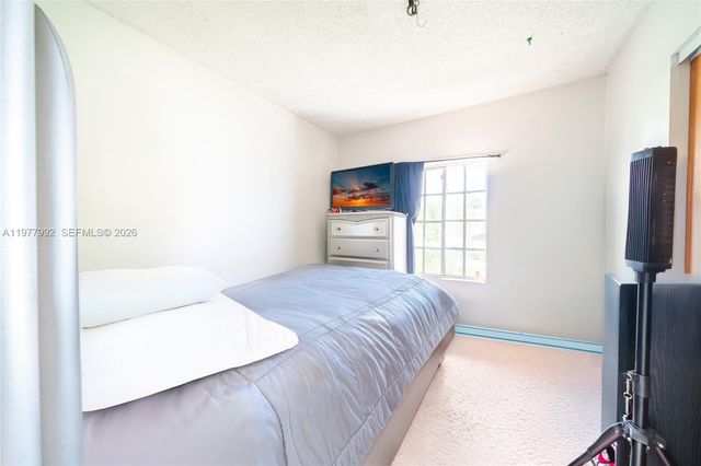 419 SW 80th Avenue, Pompano Beach, FL 33068