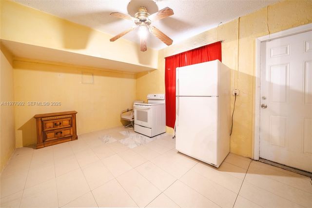 419 SW 80th Avenue, Pompano Beach, FL 33068
