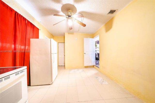 419 SW 80th Avenue, Pompano Beach, FL 33068