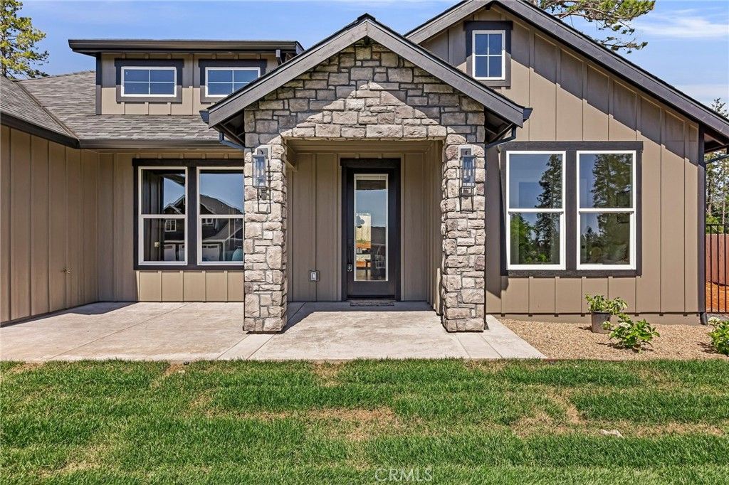 Image 10 of property listing at 1528 Forest, Paradise, CA 95969