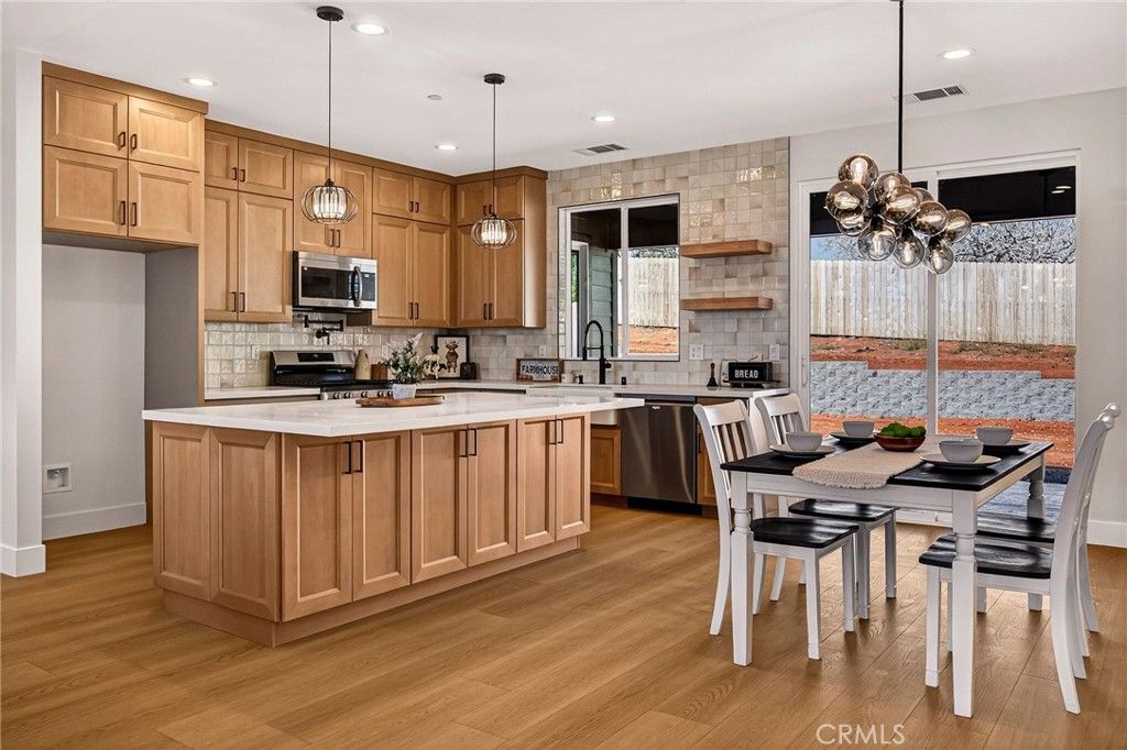 Image 16 of property listing at 1528 Forest, Paradise, CA 95969