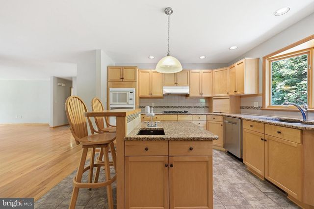 19570 LEITERSBURG PIKE, Hagerstown, MD 21742