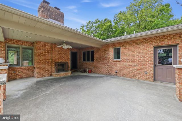 19570 LEITERSBURG PIKE, Hagerstown, MD 21742