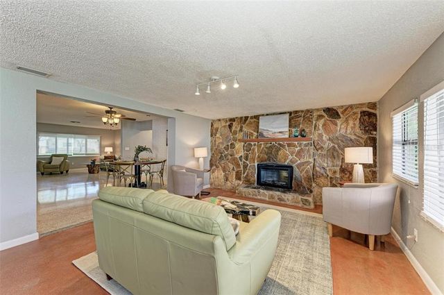 6000 BAYOU GRANDE BOULEVARD NE, St Petersburg, FL 33703