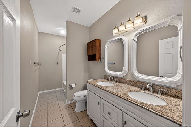 2135 Shoreham, San Antonio, TX 78260