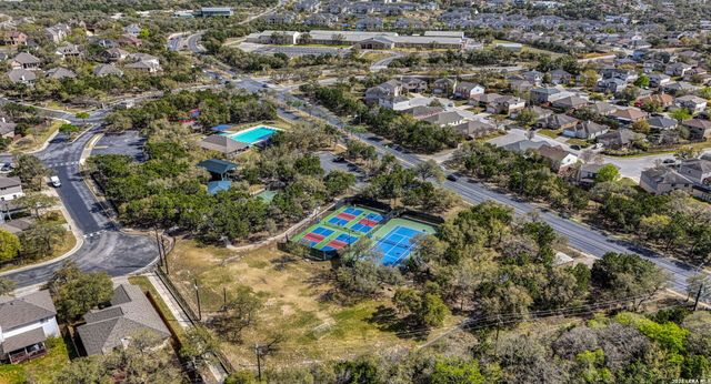 2135 Shoreham, San Antonio, TX 78260