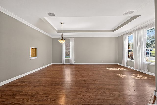 2135 Shoreham, San Antonio, TX 78260