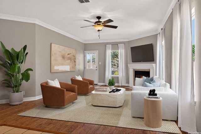 2135 Shoreham, San Antonio, TX 78260