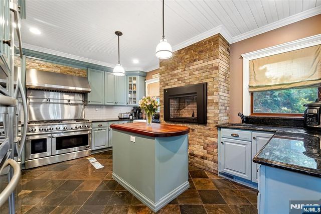 30 Olney Road, Mahwah, NJ 07430