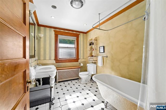 30 Olney Road, Mahwah, NJ 07430