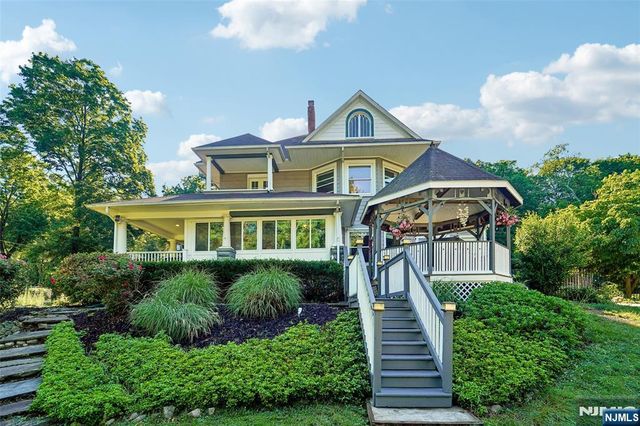 30 Olney Road, Mahwah, NJ 07430