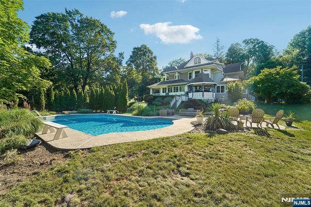 30 Olney Road, Mahwah, NJ 07430