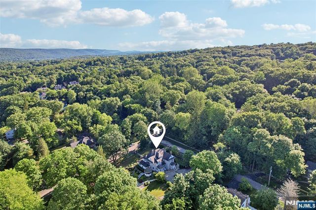 30 Olney Road, Mahwah, NJ 07430