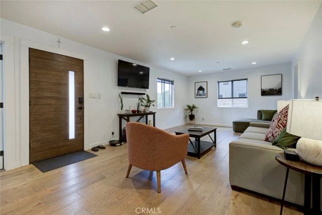 4523 Alumni, Los Angeles, CA 90041