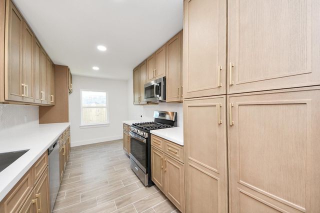 12534 Versailles Drive, Houston, TX 77015