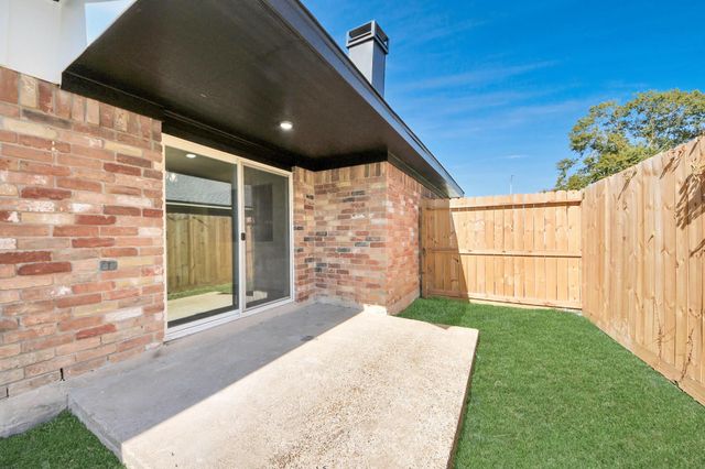 12534 Versailles Drive, Houston, TX 77015