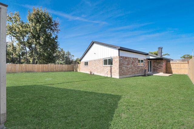 12534 Versailles Drive, Houston, TX 77015