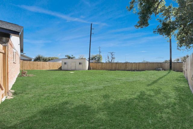 12534 Versailles Drive, Houston, TX 77015