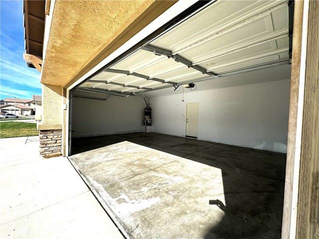 13846 Hawk Court, Victorville, CA 92394