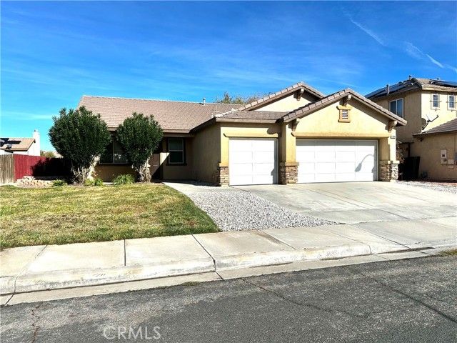 13846 Hawk Court, Victorville, CA 92394
