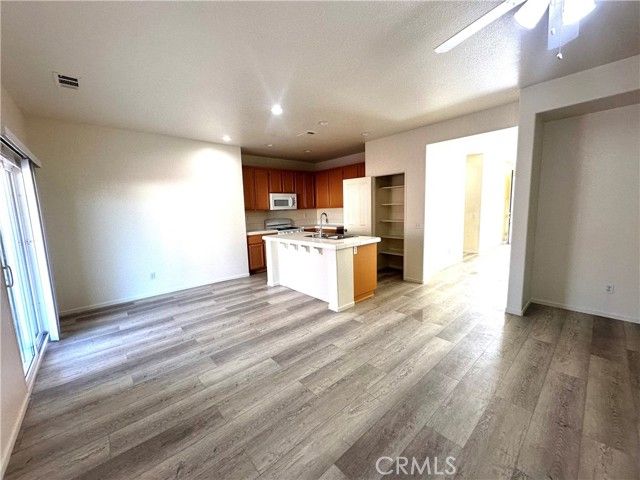 13846 Hawk Court, Victorville, CA 92394