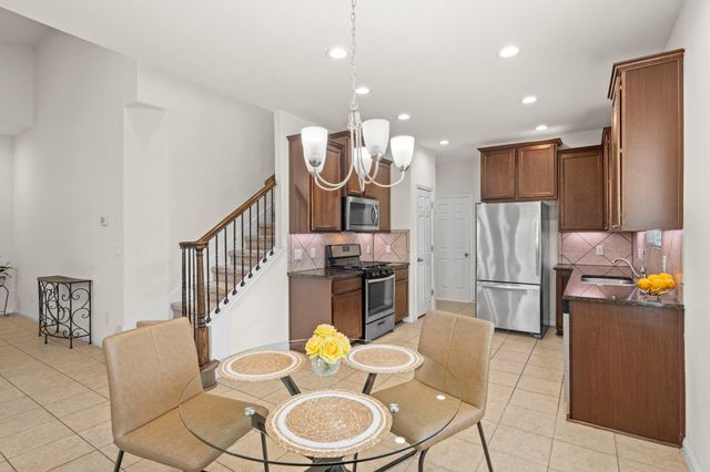 105 Lewisville LN, Leander, TX 78641