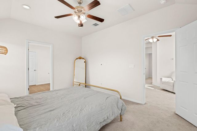 105 Lewisville LN, Leander, TX 78641