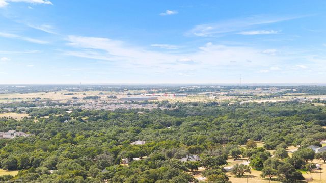 105 Lewisville LN, Leander, TX 78641