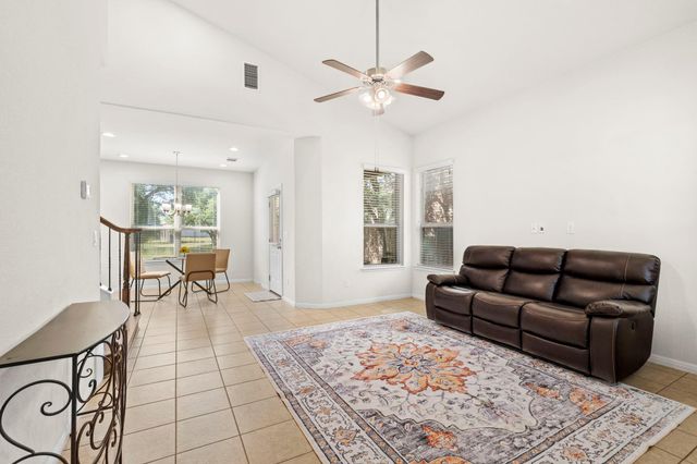 105 Lewisville LN, Leander, TX 78641