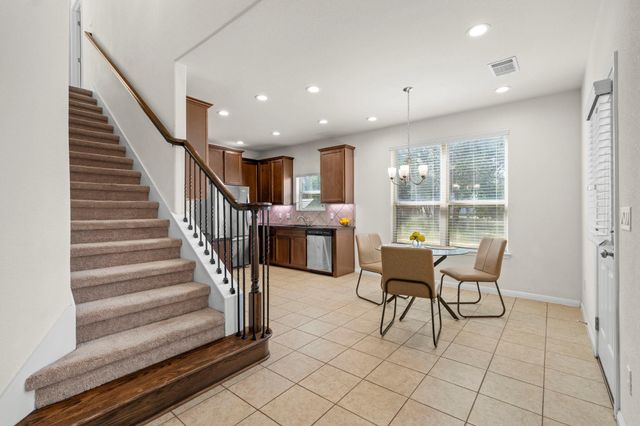 105 Lewisville LN, Leander, TX 78641