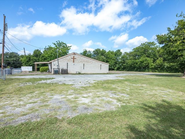 2211-2219 Frank Henderson Jr Drive, Dallas, TX 75216