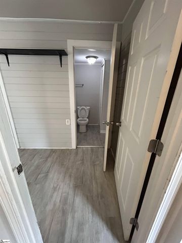 584 Wildwood Drive, Spartanburg, SC 29306