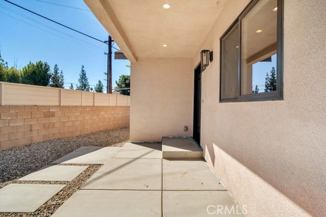 7635 Fallbrook Avenue, West Hills (los Angeles), CA 91304