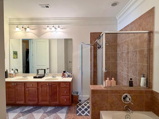 200 River Landing Drive D202, Daniel Island, SC 29492