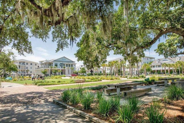 200 River Landing Drive D202, Daniel Island, SC 29492